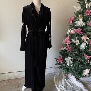 Oscar de la renta velvet robe
